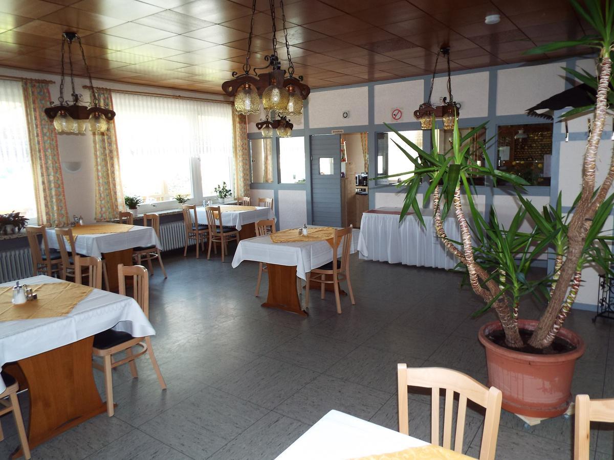Hotel Garni Zum Reinhardswald Gewissenruh Exterior foto